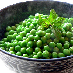 Julia Child's Buttered Peas With Mint
