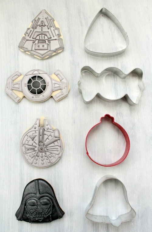 star wars cookies with holiday cookie cutters