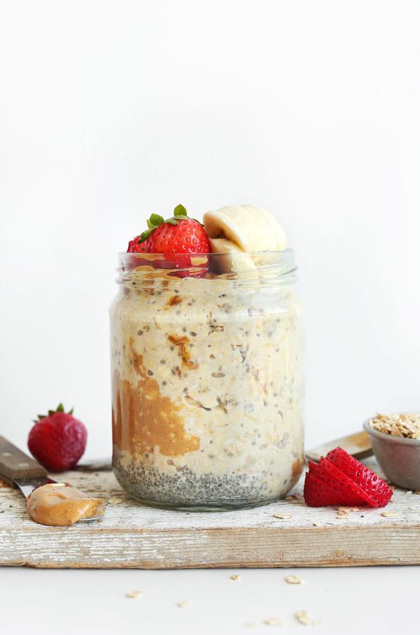 Peanut butter overnight oats